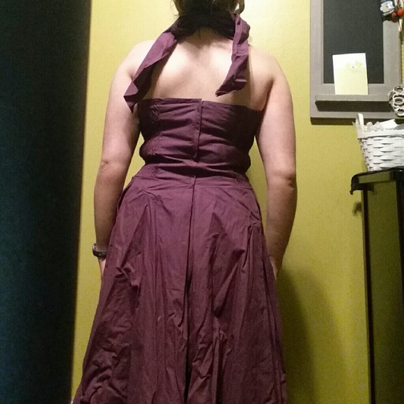 Dress - Picture 2 of 4