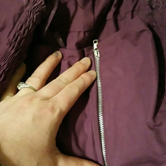 Dress - Picture 4 of 4