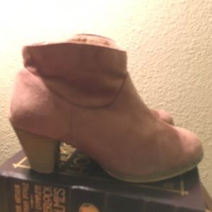 Bamboo Saratoga Booties