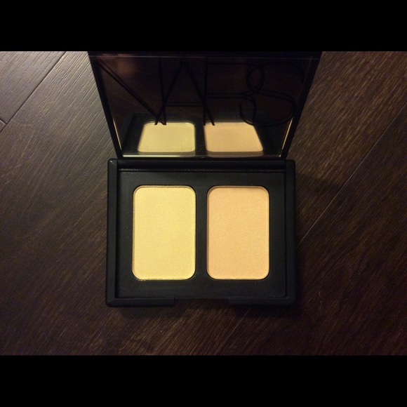 NARS Hungry Heart Highlighter Duo