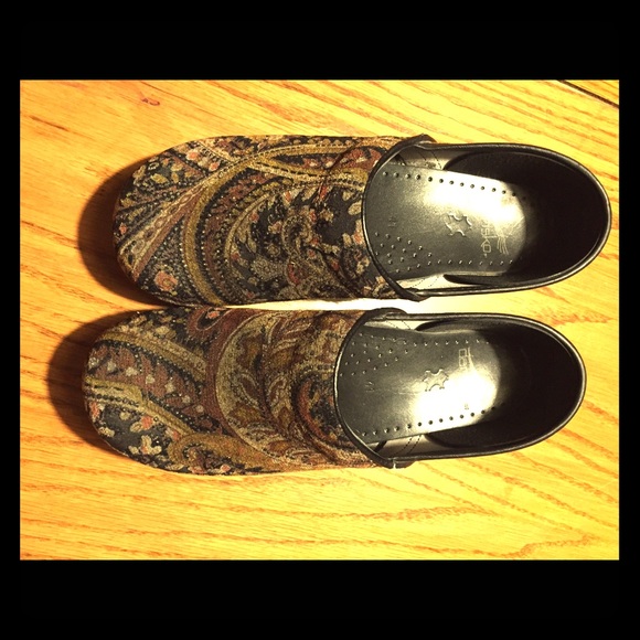 Dansko shoes