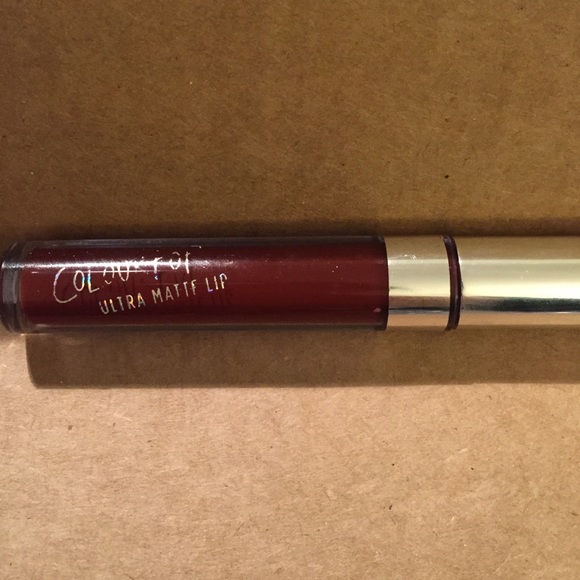 Colour pop liquid lipstick in LAX