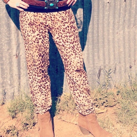 Leopard print pants, size Large