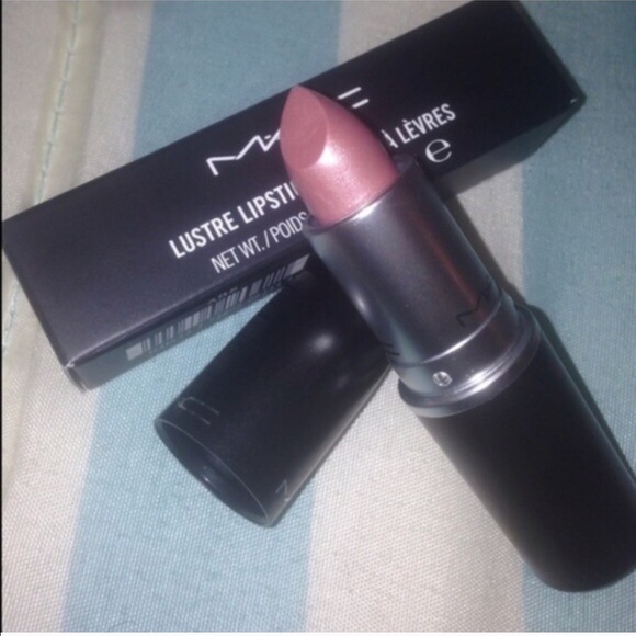 Mac lipstick - POLITELY PINK - Picture 1 of 2