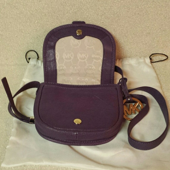 MICHAEL Michael Kors Saddle Bag Messenger Purple - Picture 2 of 4
