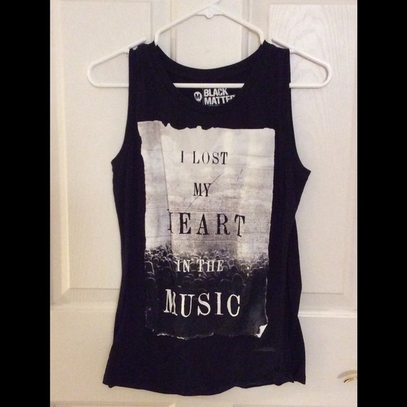 Graphic tank top                          💥SOLD💥