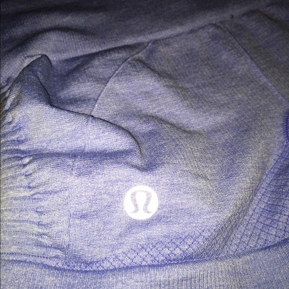 Lululemon In The Flow Shorts Size 2 - Picture 4 of 4