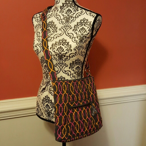 Vera Bradley Handbags - Vera Bradley Crossbody Purse Pocketbook Bag