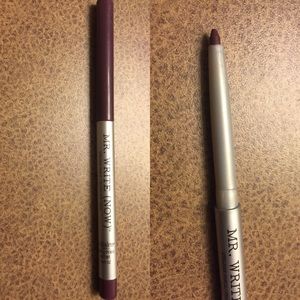 The Balm Mr. Write (Now) Eyeliner- Scott