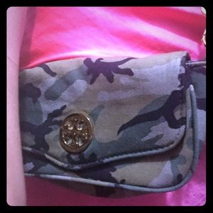 Tory Burch camo crossbody / clutch