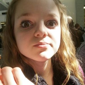 Meet your Posher, Liz