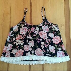 Flowy flower loose crop top