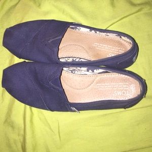 Toms woman's 7.5