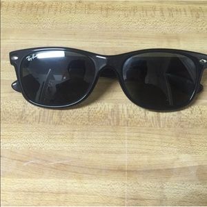 Ray-ban wayfarer sunglasses