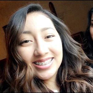 Meet your Posher, Delia