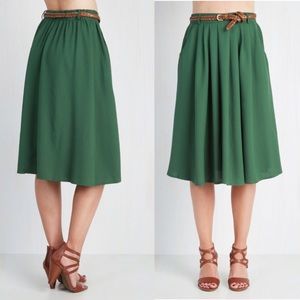 Modcloth Tiger Lilies Skirt in Stem Green w belt
