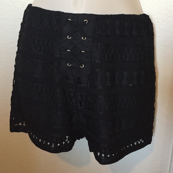 April Spirit Black Lace Shorts - Picture 3 of 4