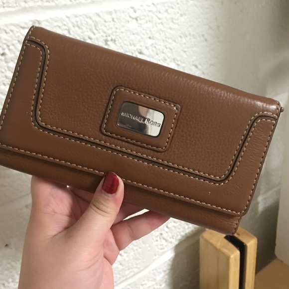 Brown Leather Michael Kors Wallet