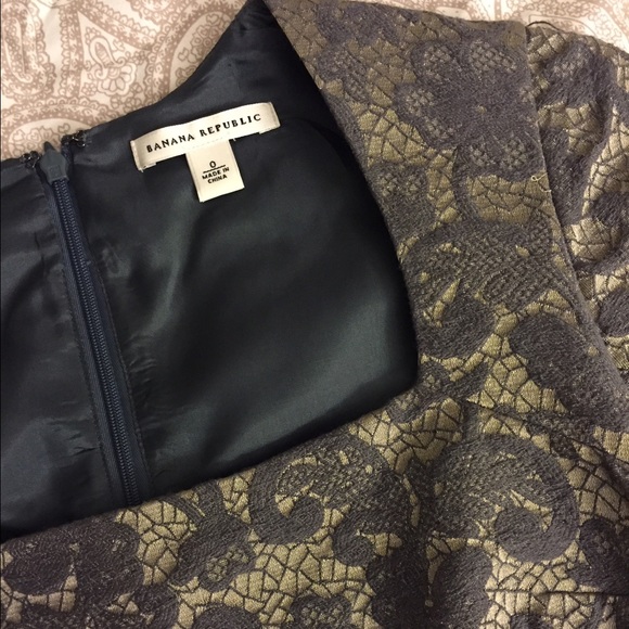 Classic Banana Republic Dress - Picture 3 of 3