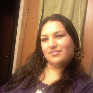 Meet your Posher, Nidia