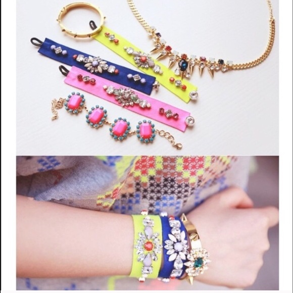 Colorful Jeweled Toggle Bracelet - Picture 2 of 4