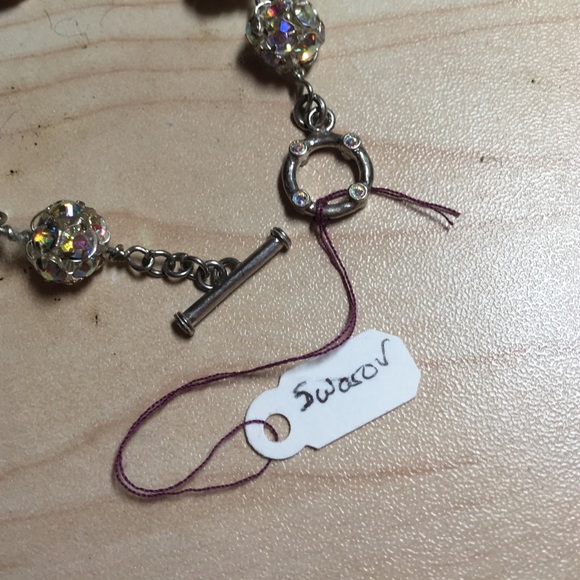 2 piece Swarovski Crystal Jewelry Set - Picture 4 of 4