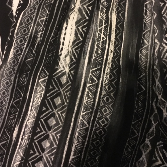 Pants - Picture 3 of 4