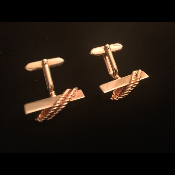 VINTAGE GOLD TONE BRAIDED DESIGN  CUFFLINKS - Picture 3 of 3