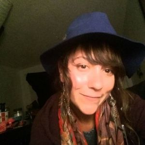 Meet your Posher, Carla