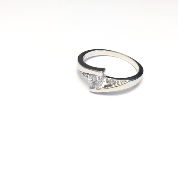 Pack Of 4 - Swiss Diamond AAA+ .925 plated rings
