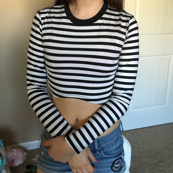 PacSun Tops - STRIPED LONG SLEEVE CROP TOP
