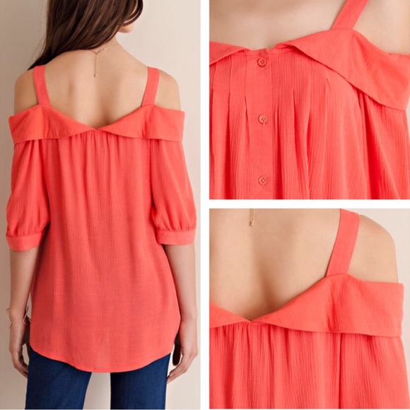 🌺HOST PICK 11/28🌺BEAUTIFUL OFF SHOULDER TOP - Picture 3 of 4