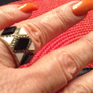 Sterling onyx Marcasite ring