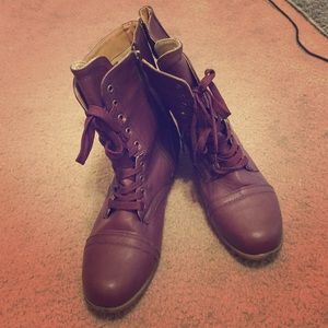 Lace up burgundy brown boots