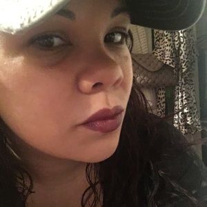 Meet your Posher, Cecilia