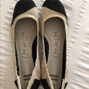 NWT Toms Burlap Ballet flats size 8