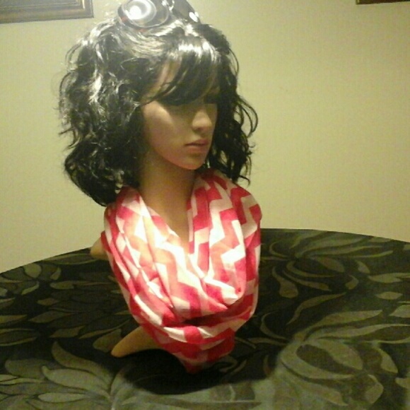 Scarves - Picture 2 of 4