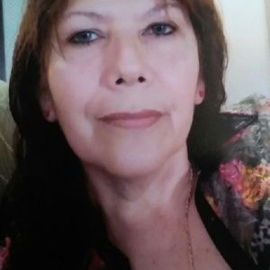 Meet your Posher, Angie