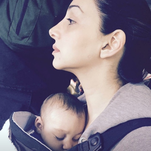 Hi 👋🏼  & Welcome to My Closet! 😘 - Picture 7 of 7