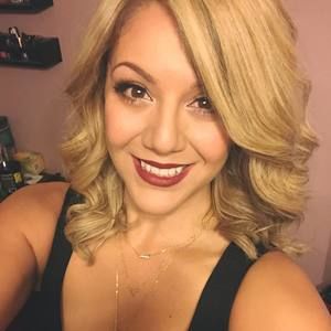 Meet your Posher, Noelia