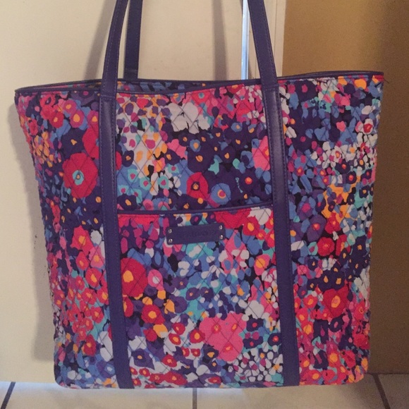 Vera Tote