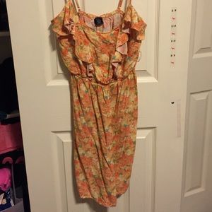 ❌DONATED❌Ruffly floral mini dress