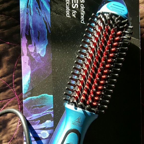 Straightening/curling brush