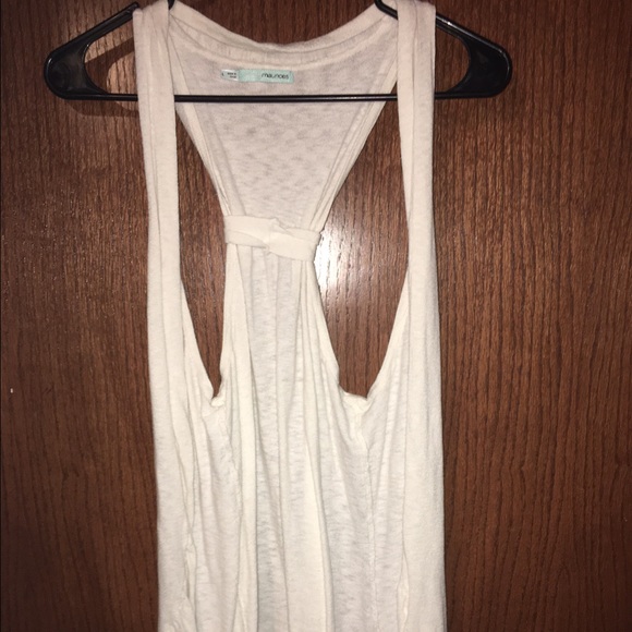 Sleeveless Cardigan.