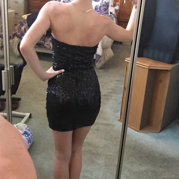 Forever 21 NYE strapless sequin black dress - Picture 2 of 4
