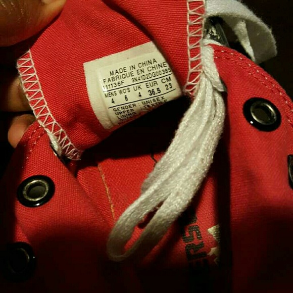 Converse shoes - Picture 3 of 3