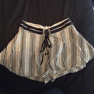 Free People Mountaineer Skort ✨