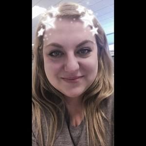 Meet your Posher, Holly