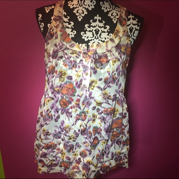 Pretty floral halter blouse L