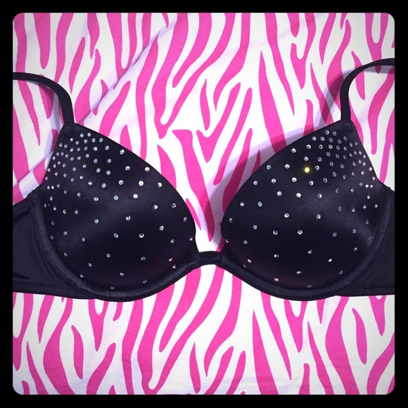 size 34B Victoria's Secret Pink Bra! Worn once!